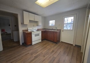 Building Photo - 2012 Pine Ave