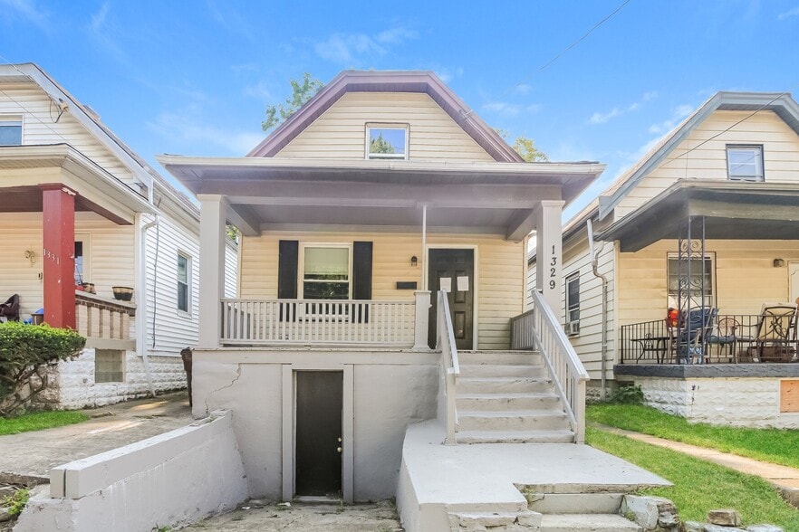 Building Photo - 1329 Wheeler St