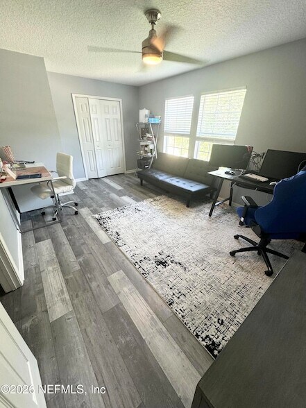 Building Photo - 955 Churchhill Ln