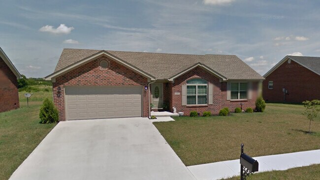 Building Photo - 525 Southfork Dr