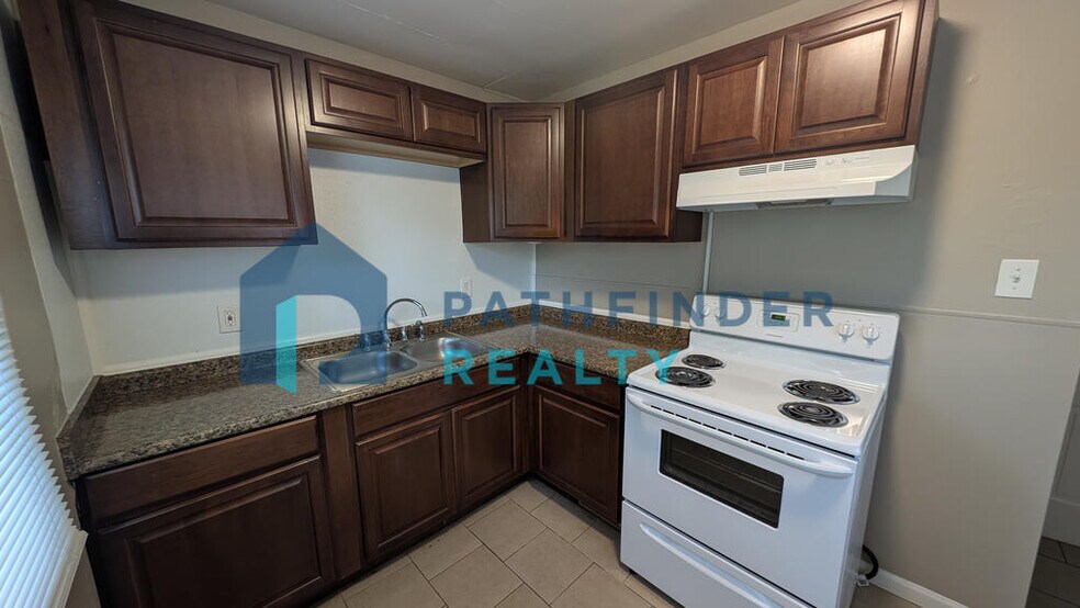 Building Photo - 408 Wallace Dr