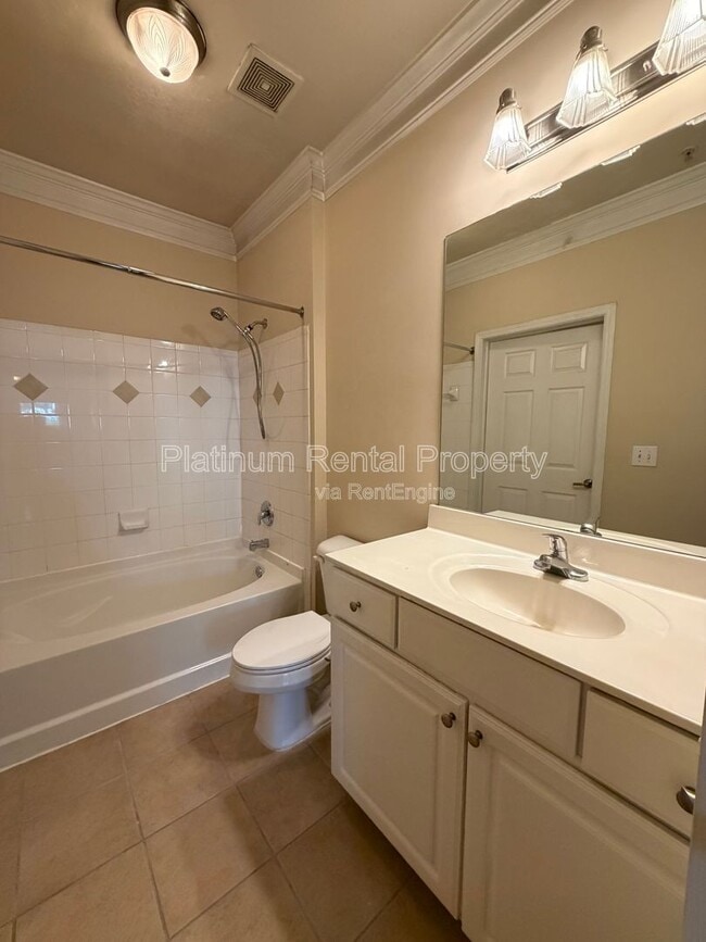 Building Photo - 1850 Cotillion Dr