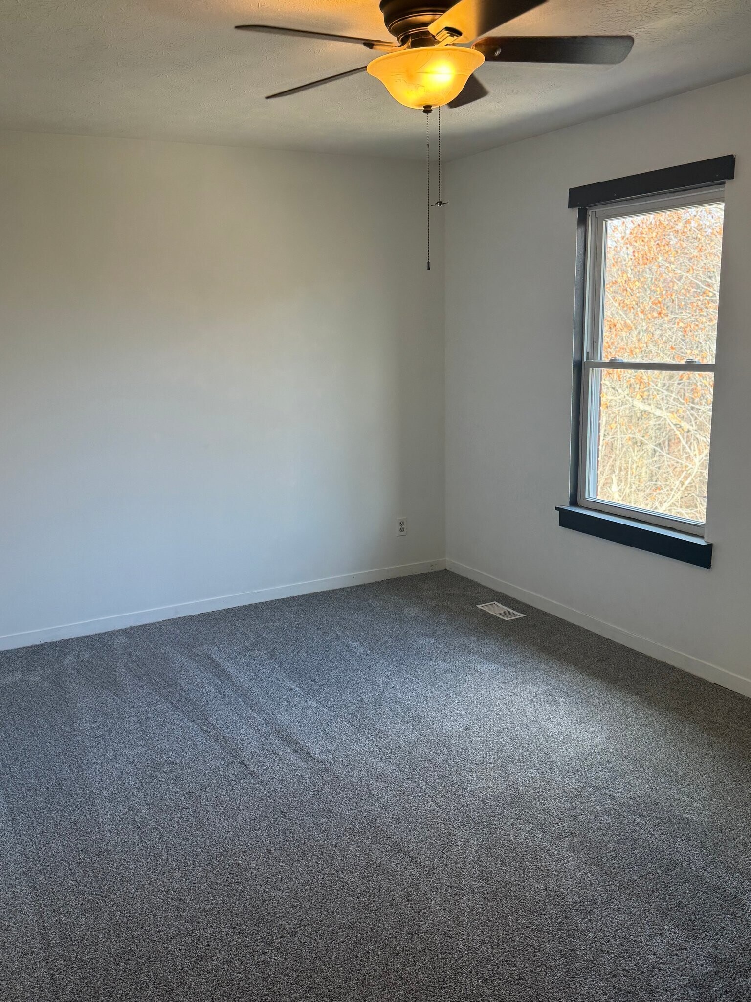 Building Photo - 260 Barley Cir