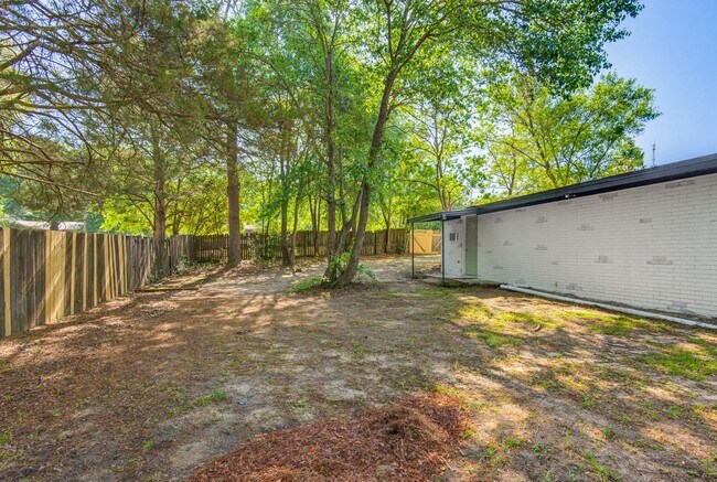 Building Photo - 1095 Texas Pkwy