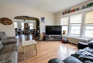 Building Photo - 576 Providence St