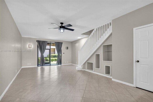 Building Photo - 4137 Briar Ln