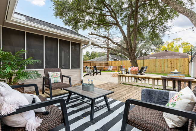 Building Photo - 2947 High Plains Dr