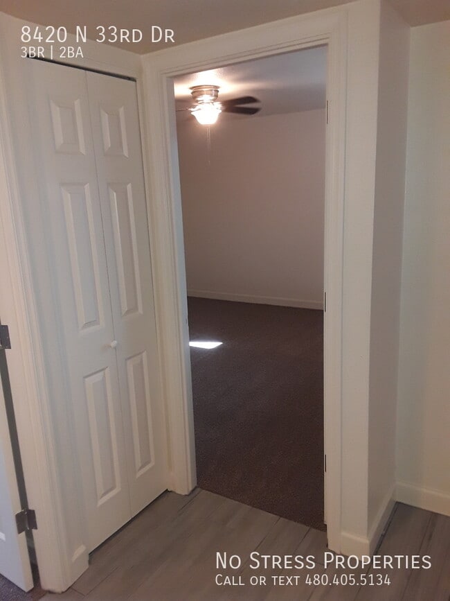 Building Photo - 8420 N 33rd Dr