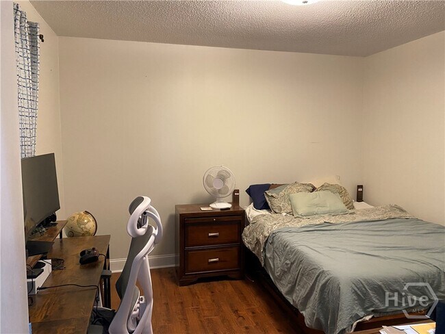 Building Photo - 311 Brady St