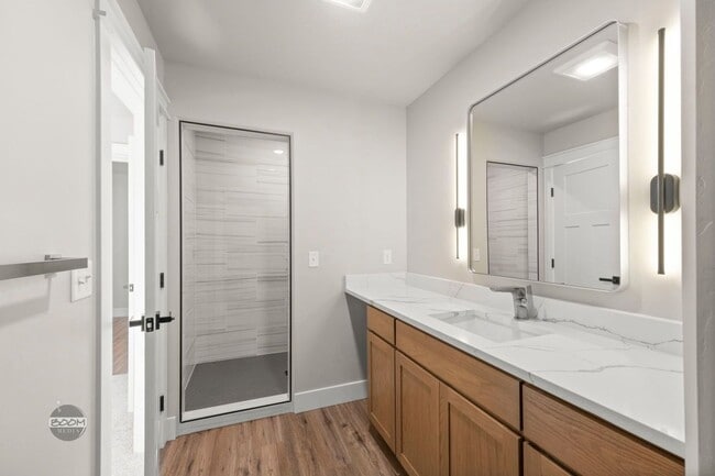 Building Photo - NEW CONSTRUCTION HOME WITH A 4 CAR GARAGE!!
