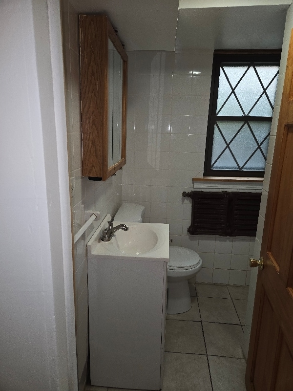 Building Photo - 5746 W 64th Pl