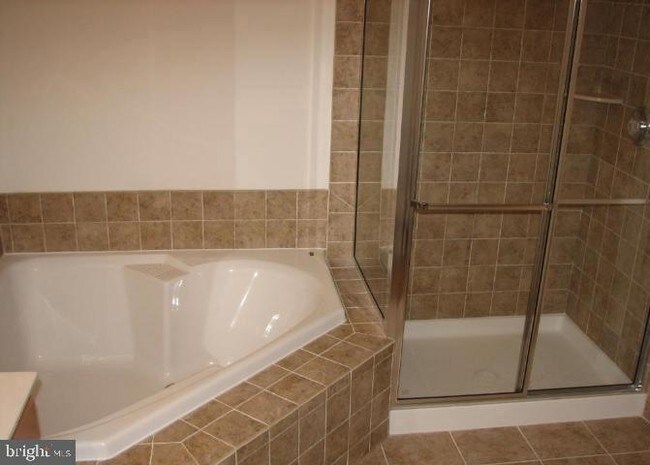 Building Photo - 42683 Hollyhock Terrace