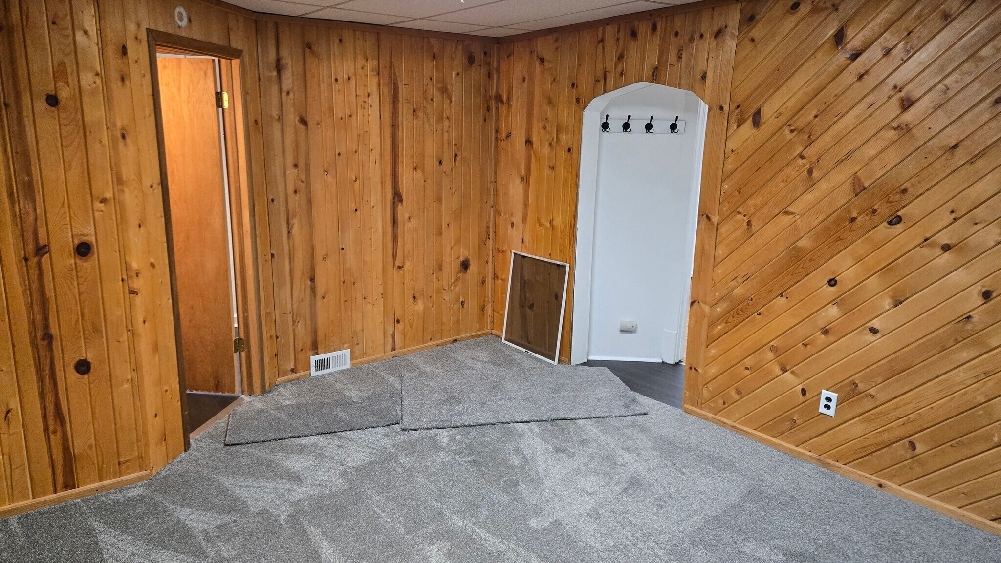 Building Photo - 615 N 59th Ave W