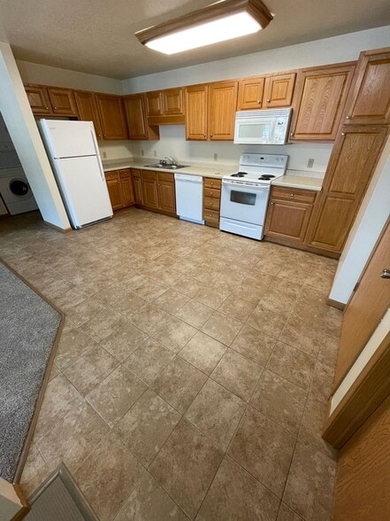 Interior Photo - Halfway Creek Apartments