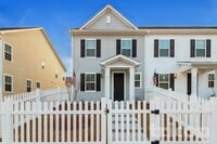 Building Photo - 8 Beautyberry St