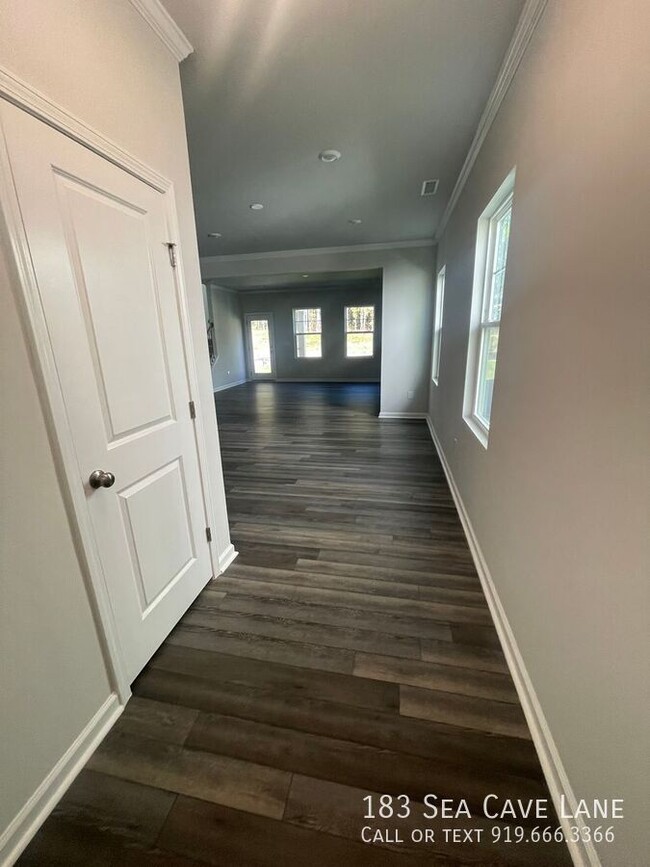 Building Photo - 183 Sea Cave Ln