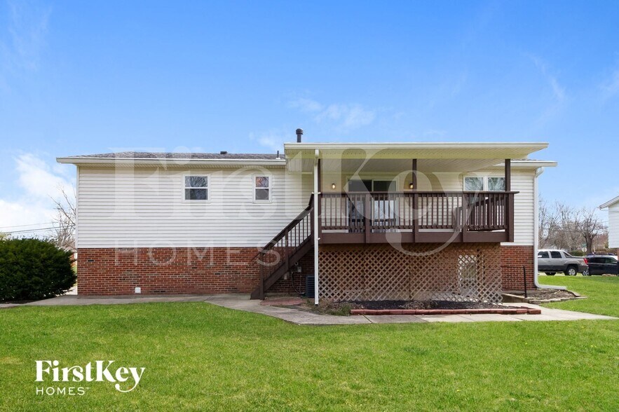 Building Photo - 8431 Bluebird Dr