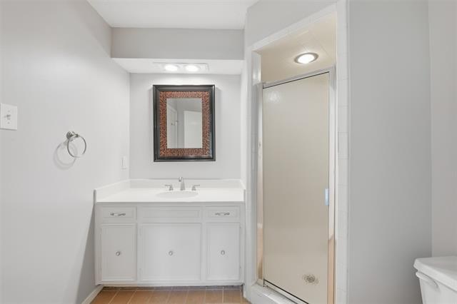 Building Photo - 6117 Lantana Ln