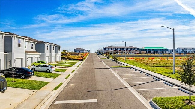 Building Photo - 2827 Maloof Dr