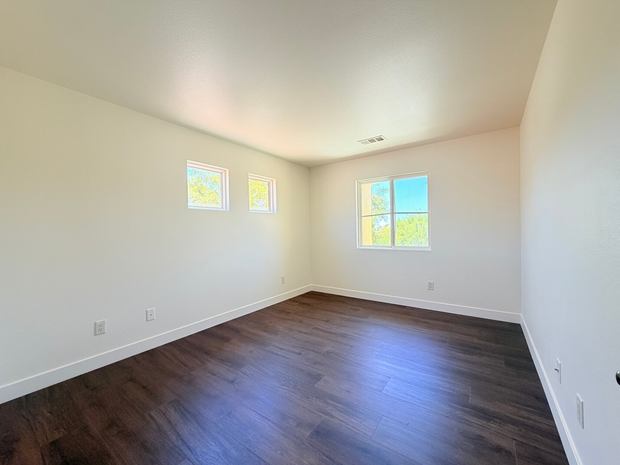 Building Photo - 28330 Linda Vista St