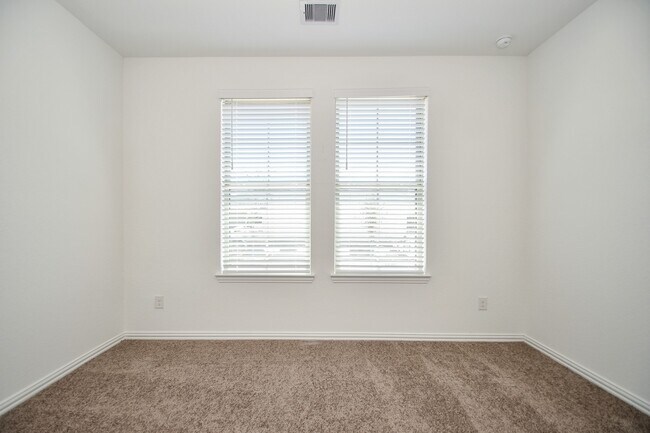 Building Photo - 31322 Horseshoe Meadow Bend Ln