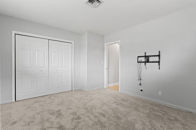 Building Photo - 5281 SW 4th Ct