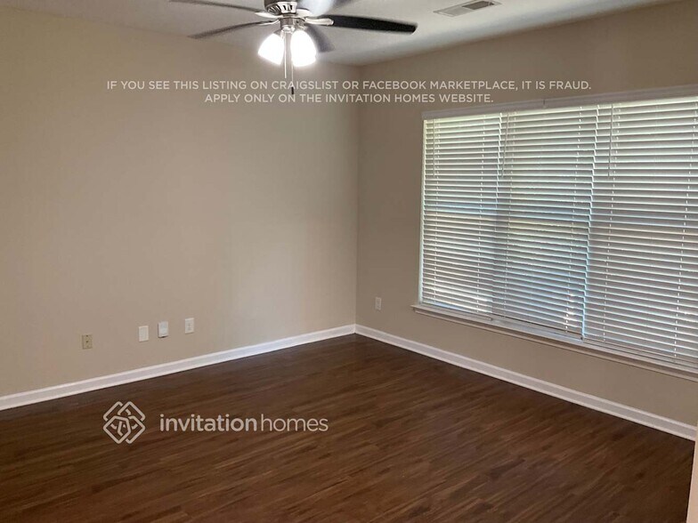 Building Photo - 323 Rankin Cir