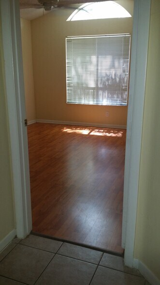 Building Photo - 1135 Coral Club Dr