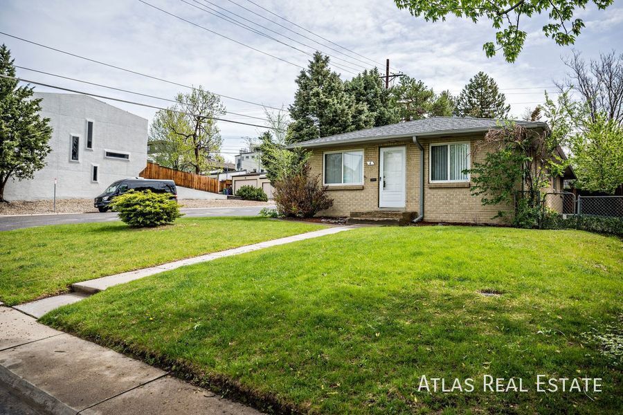 Building Photo - 4 S Jackson St