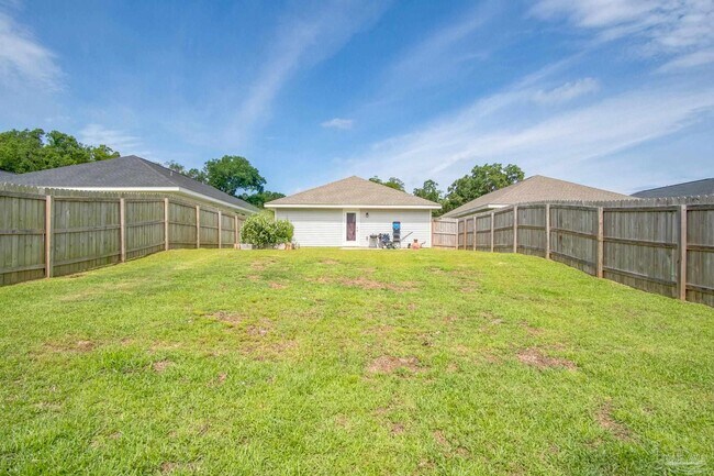 Building Photo - 7014 Sonny Dr