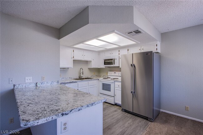 Building Photo - 1333 Cinder Rock Dr