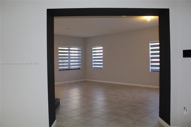 Building Photo - 25096 SW 118th Ave