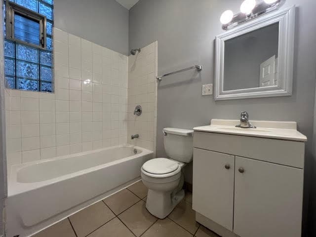 Building Photo - 2108 N Keeler Ave