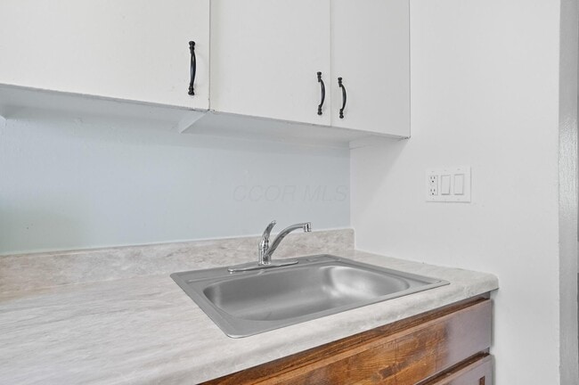 Building Photo - 1927 Vaughn St