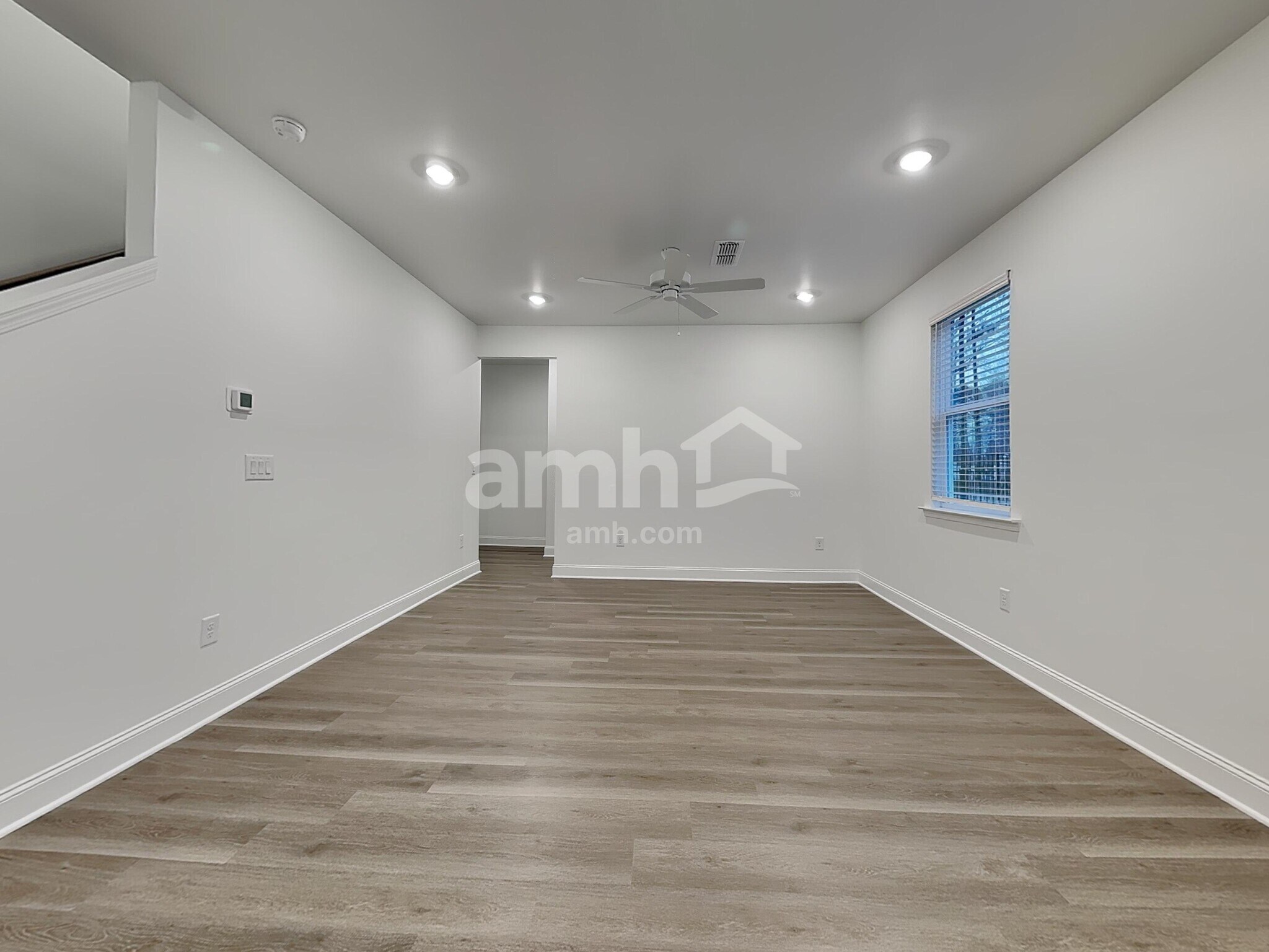 Building Photo - 1598 Aquamarine Dr