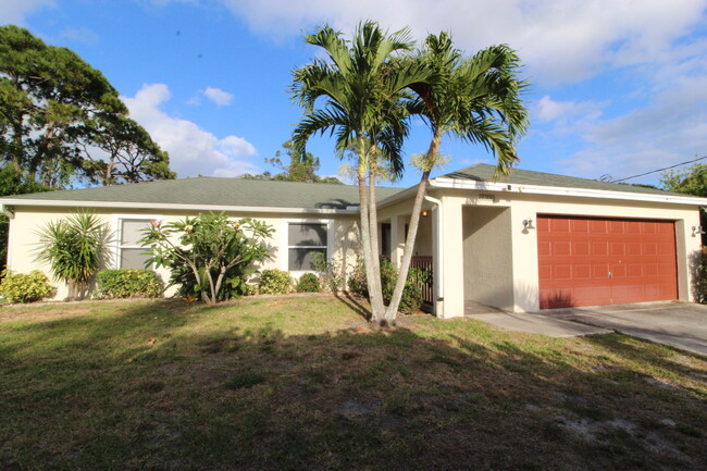 Building Photo - 5300 Seagrape Dr