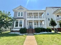 Building Photo - Gorgeous Beach View Home