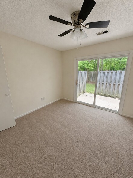 Building Photo - 3705 Nealshire Dr NW