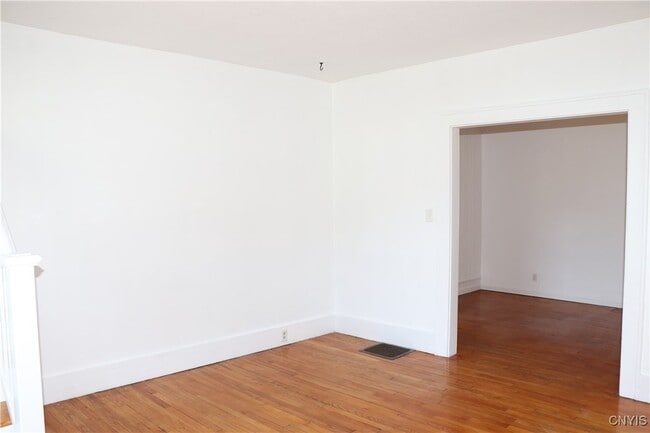 Building Photo - 143 W Genesee St