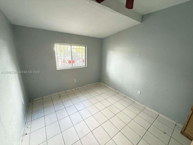 Building Photo - 8201 NW 5th Ct