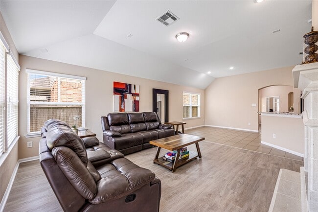 Building Photo - 7030 Villa Mountain Ln