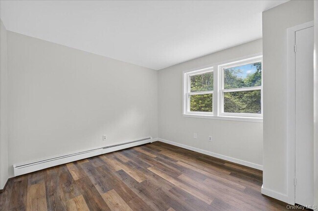 Building Photo - 226 Knoth Rd