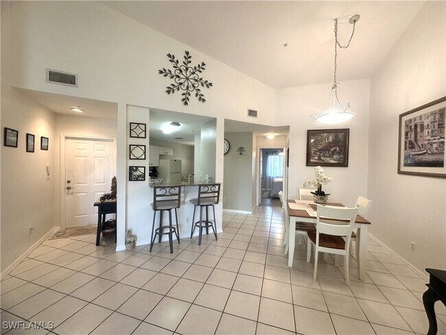 Building Photo - 6880 Huntington Lakes Cir