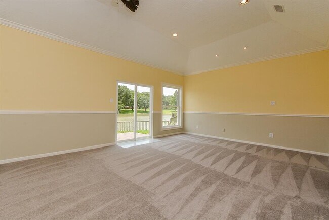 Building Photo - 1231 Creekford Cir