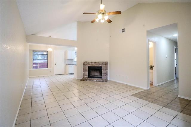 Building Photo - 2109 Lavender Ln