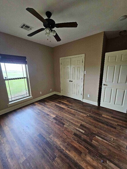 Building Photo - 6045 Ava Ln