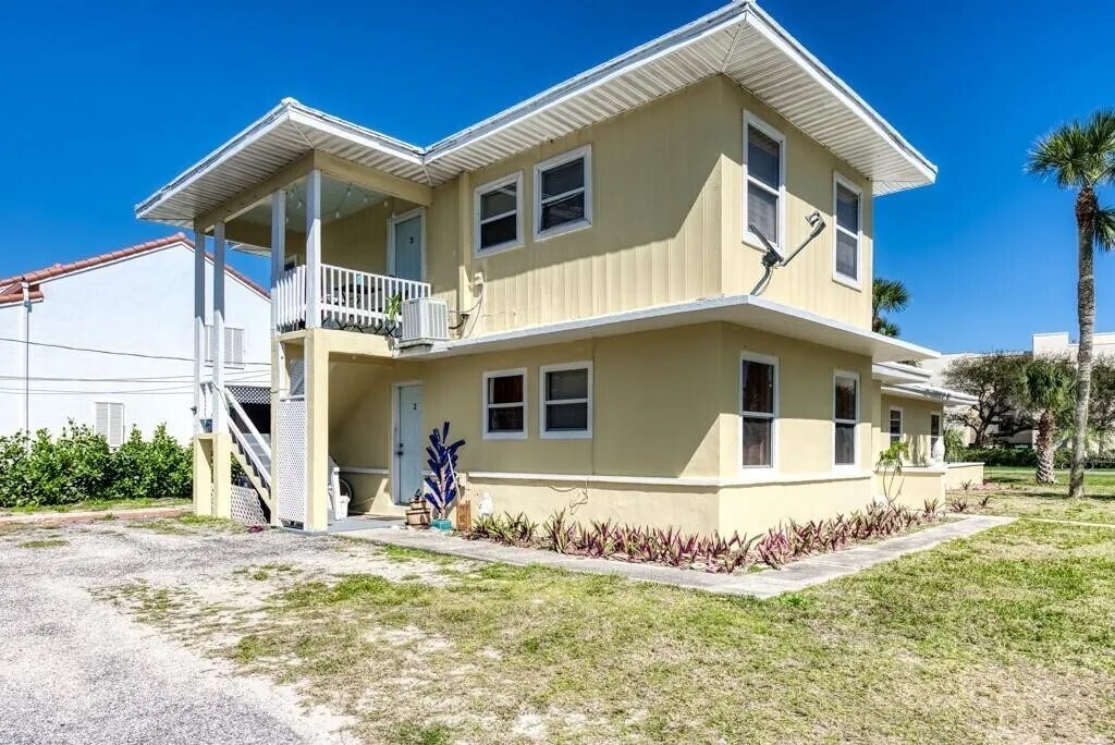 Building Photo - 3913 Silver Palm Dr