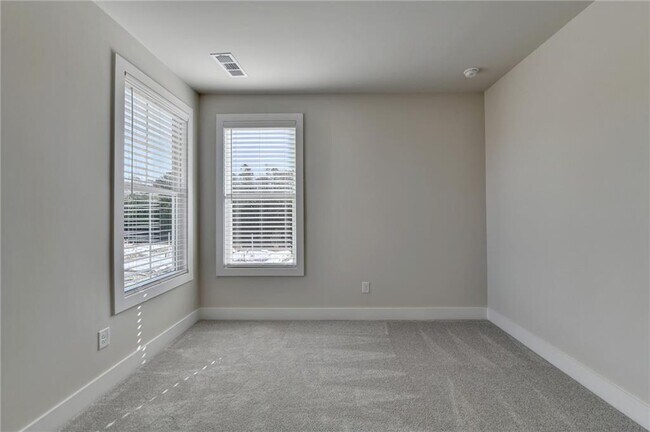 Building Photo - 1241 Waldon Xing