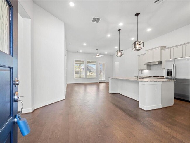 Building Photo - 113 S Ocotillo Ridge