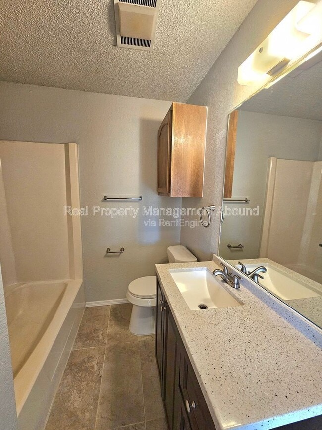 Building Photo - 101 E Broadway St